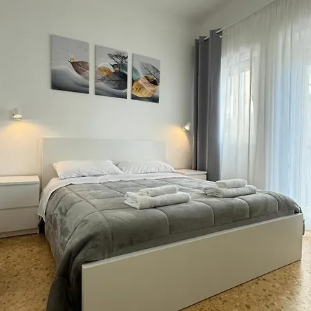 Quintino Sella 3* Bari